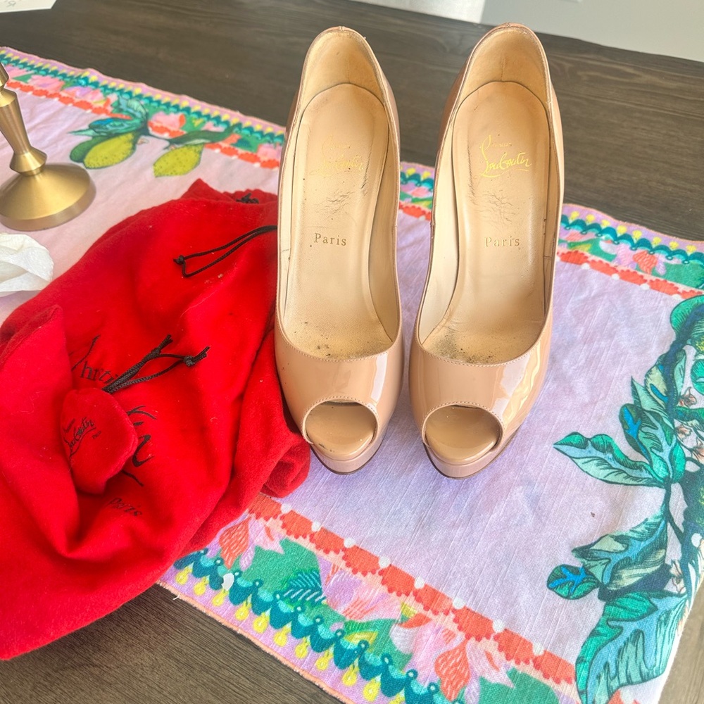 Christian Louboutin nude peep toe platform heel